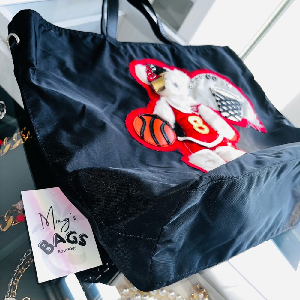 🏀 Prada: Basketball Bear Olympics Limited Edition Tote Bag - Picture 10 of 16